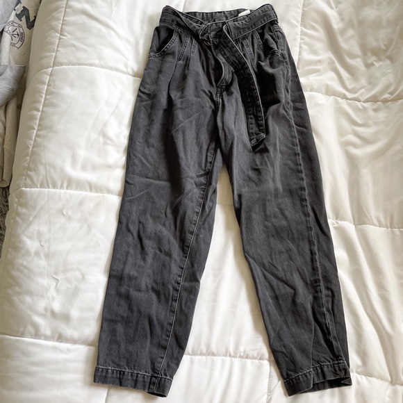 High Waisted Baggy Jeans - Picture 3 of 9